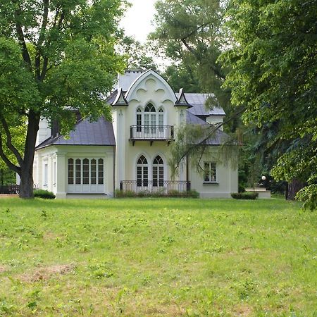 Roskosz Zespol Dworsko Parkowy Bed & Breakfast Biała Podlaska Exterior foto