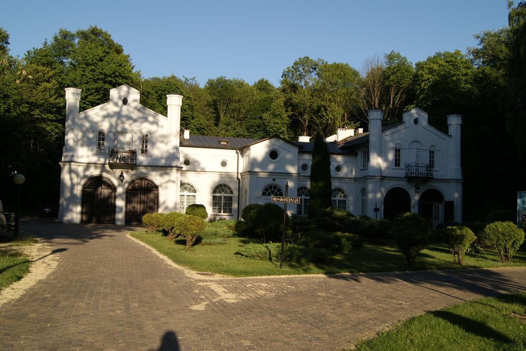 Roskosz Zespol Dworsko Parkowy Bed & Breakfast Biała Podlaska Exterior foto