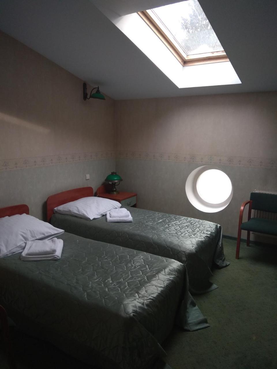 Roskosz Zespol Dworsko Parkowy Bed & Breakfast Biała Podlaska Exterior foto