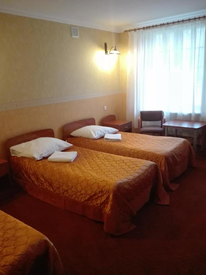 Roskosz Zespol Dworsko Parkowy Bed & Breakfast Biała Podlaska Exterior foto